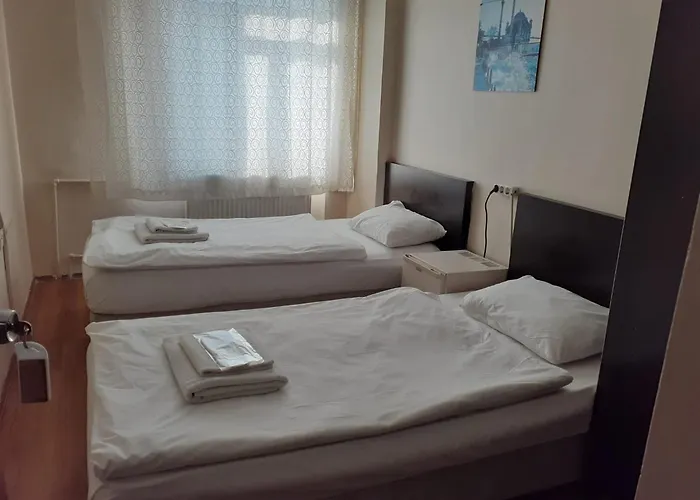 Golden Sky Hotel Bed & Breakfast