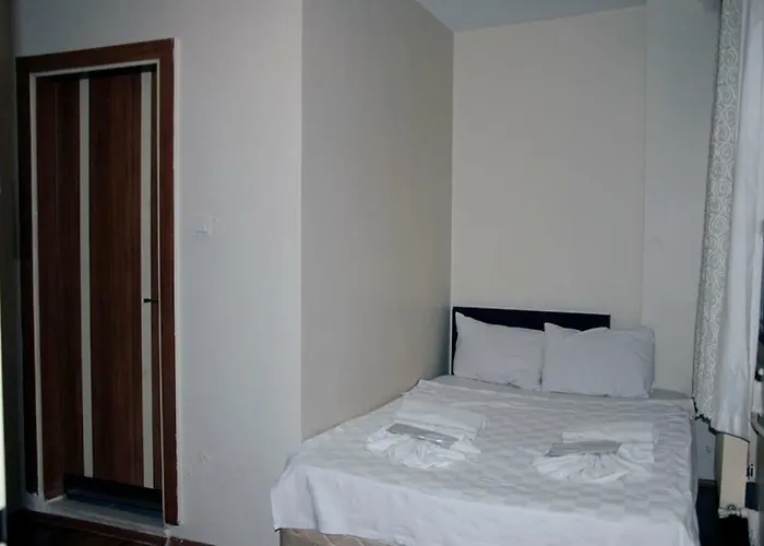 Golden Sky Hotel Bed and breakfast 2*